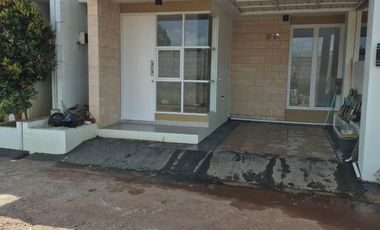 DISEWAKAN Rumah siap huni di TRIA ADARA Residence Serpong dekat UNPAM 2