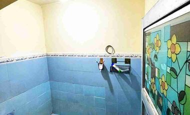 rumah 2 lantai di semanggi pasar Kliwon solo kota