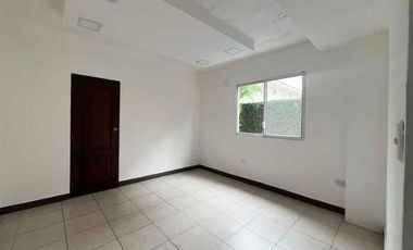 DEPARTAMENTO EN PLANTA BAJA- PISCINA PRIVADA!!