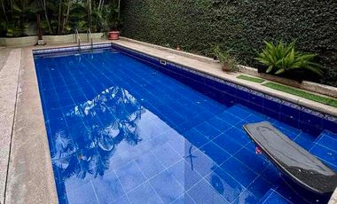 DEPARTAMENTO EN PLANTA BAJA- PISCINA PRIVADA!!