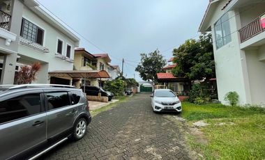 Rumah Qozy View Lap Golf Pdk Labu di Komp Bukit Golf