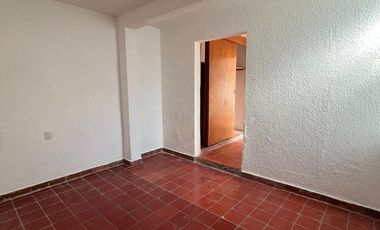 En Venta Casa de Una Planta al Sur - Poniente de Guadalajara Col. Chapalita con Excelente Ubicación