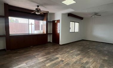 En Venta Casa de Una Planta al Sur - Poniente de Guadalajara Col. Chapalita con Excelente Ubicación