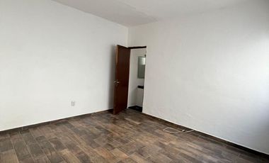 En Venta Casa de Una Planta al Sur - Poniente de Guadalajara Col. Chapalita con Excelente Ubicación