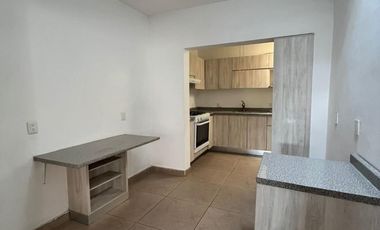En Venta Casa de Una Planta al Sur - Poniente de Guadalajara Col. Chapalita con Excelente Ubicación