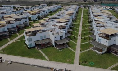 Casa de Playa en Venta Puerto Viejo Km 72 | Primera Fila | Vista Al Mar | 3 Pisos