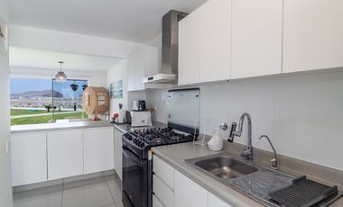 Casa de Playa en Venta Puerto Viejo Km 72 | Primera Fila | Vista Al Mar | 3 Pisos