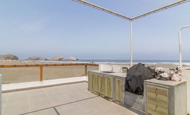 Casa de Playa en Venta Puerto Viejo Km 72 | Primera Fila | Vista Al Mar | 3 Pisos