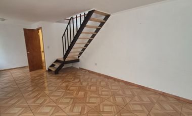 SE ARRIENDA COMODA CASA EN  ASPILLAGA CERRO ESPERANZA