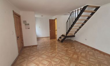 SE ARRIENDA COMODA CASA EN  ASPILLAGA CERRO ESPERANZA