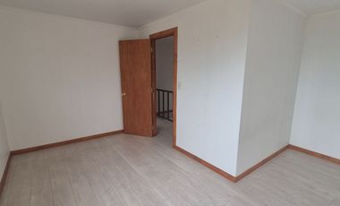 SE ARRIENDA COMODA CASA EN  ASPILLAGA CERRO ESPERANZA
