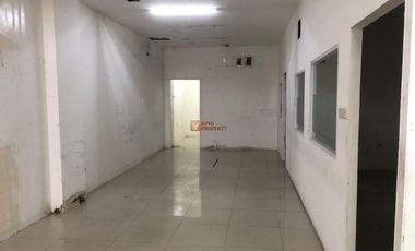 Strategis Jual Gudang 2Lt. Unfurnished di Green Sedayu Bizpark Fasilitas Bebas Banjir, Minimarket Dekat ke Bandara Soekarno-Hatta, Mall Green Sedayu