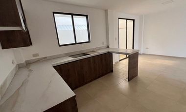 casas de venta en urbanización villa club manta