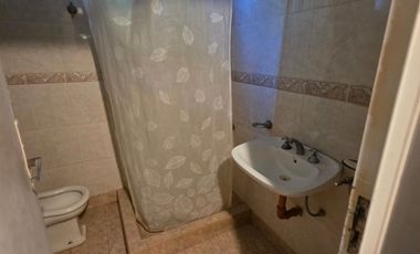 Esq. Austria & Suiza, Sauce Viejo - 2 Dorm, Quincho, Piscina, Cuarto de Guardado