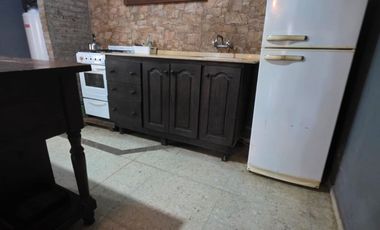 Esq. Austria & Suiza, Sauce Viejo - 2 Dorm, Quincho, Piscina, Cuarto de Guardado