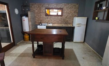 Esq. Austria & Suiza, Sauce Viejo - 2 Dorm, Quincho, Piscina, Cuarto de Guardado