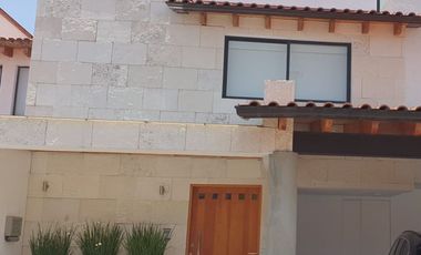 Las Haciendas Casa en Renta