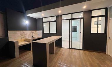 Casa de estreno en venta en Miraflores Country Club