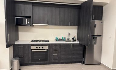 SE RENTA pent-house amueblado en Torre Adamant
