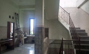Dijual Rumah 3 Lantai Strategis  Waru,Sidoarjo Luas 175m2 BU!!