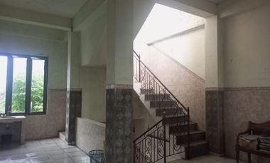 Dijual Rumah 3 Lantai Strategis  Waru,Sidoarjo Luas 175m2 BU!!