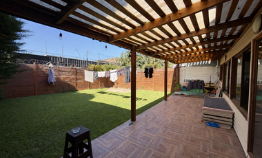 Se vende casa en psje Johnson, La calera
