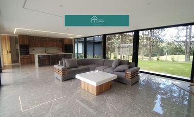 Renta casa Hcda. El Álamo - Tarqui, Cuenca