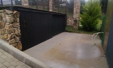Renta casa Hcda. El Álamo - Tarqui, Cuenca