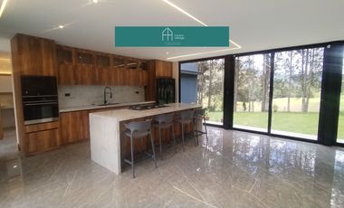 Renta casa Hcda. El Álamo - Tarqui, Cuenca