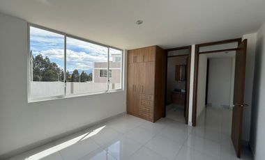 En Venta, Amplia Casa de 4 Habitaciones, Sangolqui