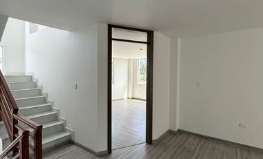 En Venta, Amplia Casa de 4 Habitaciones, Sangolqui