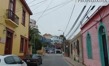 Inversión estratégica en Reloj de Flores: inmueble con potencial turístico e institucional