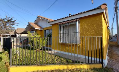 Venta de Casa 4 dormitorios 2 baños Bario Universitario a pasos Ulriksen