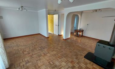 Venta de Casa 4 dormitorios 2 baños Bario Universitario a pasos Ulriksen
