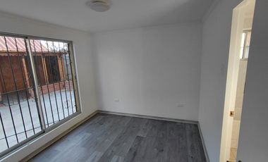 Venta de Casa 4 dormitorios 2 baños Bario Universitario a pasos Ulriksen