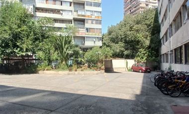 Dpto Duplex un Dorm, Diagonal Paraguay, Metro U. Catolica