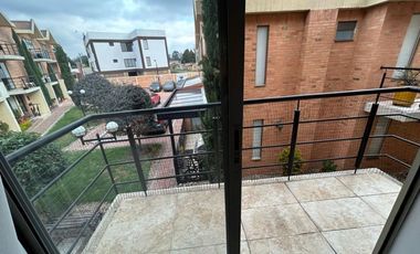Casa semicampestre en venta | 3 pisos | Doble parqueadero | Excelente ubicación