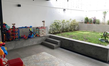 Se Vende Departamento Con Terraza De 3 Hab. 2 Estac.