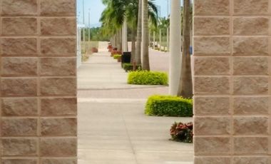 EN VENTA TERRENO DE 213 M² URBANIZ. ZHARA PASAJE