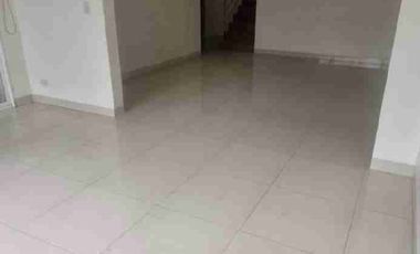 CASA EN RENTA COLINAS DEL SUR