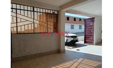 Vendo Hermosa Casa De 2 Pisos Con Amplio Local Comercial En Santa Maria – Huacho A 30 Min De Chancay