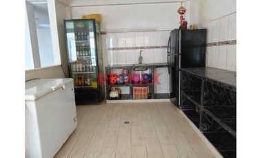Vendo Hermosa Casa De 2 Pisos Con Amplio Local Comercial En Santa Maria – Huacho A 30 Min De Chancay
