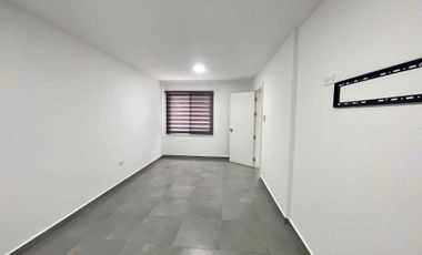En Manta se alquila casa de 3 dormitorios. Urbanización Manta Azul - Sector Sur