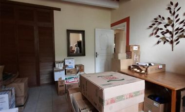 Casa con 714 m² de Superficie de Terreno y 6 Habitaciones en Venta en Barrio San Juan