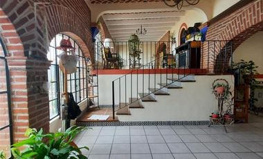 Casa con 714 m² de Superficie de Terreno y 6 Habitaciones en Venta en Barrio San Juan