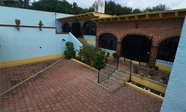 Casa con 714 m² de Superficie de Terreno y 6 Habitaciones en Venta en Barrio San Juan