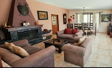 VENDO HERMOSA CASA DE CAMPO ESTILO MEDITERRÁNEO, TOTALMENTE AMOBLADA, EN LA MEJOR ZONA DE CIENEGUILLA.