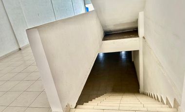 Renta Bodega comercial Ecatepec Estado de Mexico Enfrente Central de Abastos