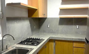 Departamento amueblado 3 recamaras, closet, 2 baños, bi cochera, porton electrico, alberca.