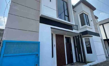 Rumah Baru Cisaranten Mewah Siap Huni